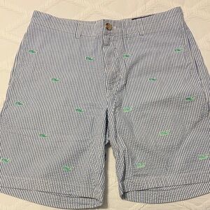Vineyard Vines Men's Blue Seersucker Shorts with Green Whale